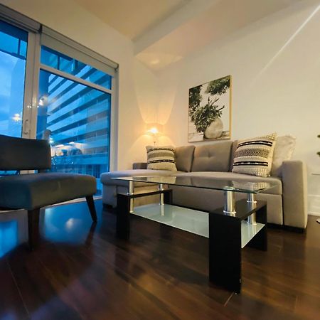 Rivetstays - The Atmos Toronto Exterior photo