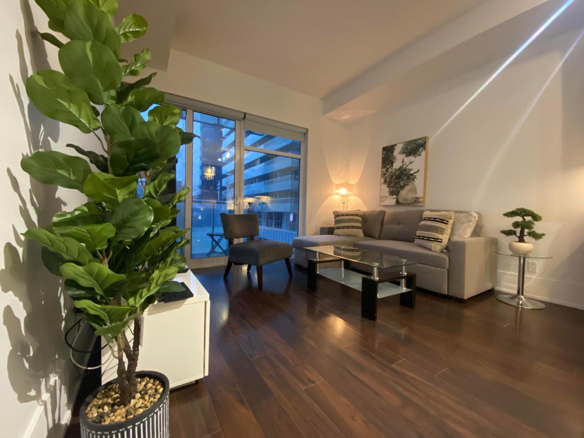 Rivetstays - The Atmos Toronto Exterior photo