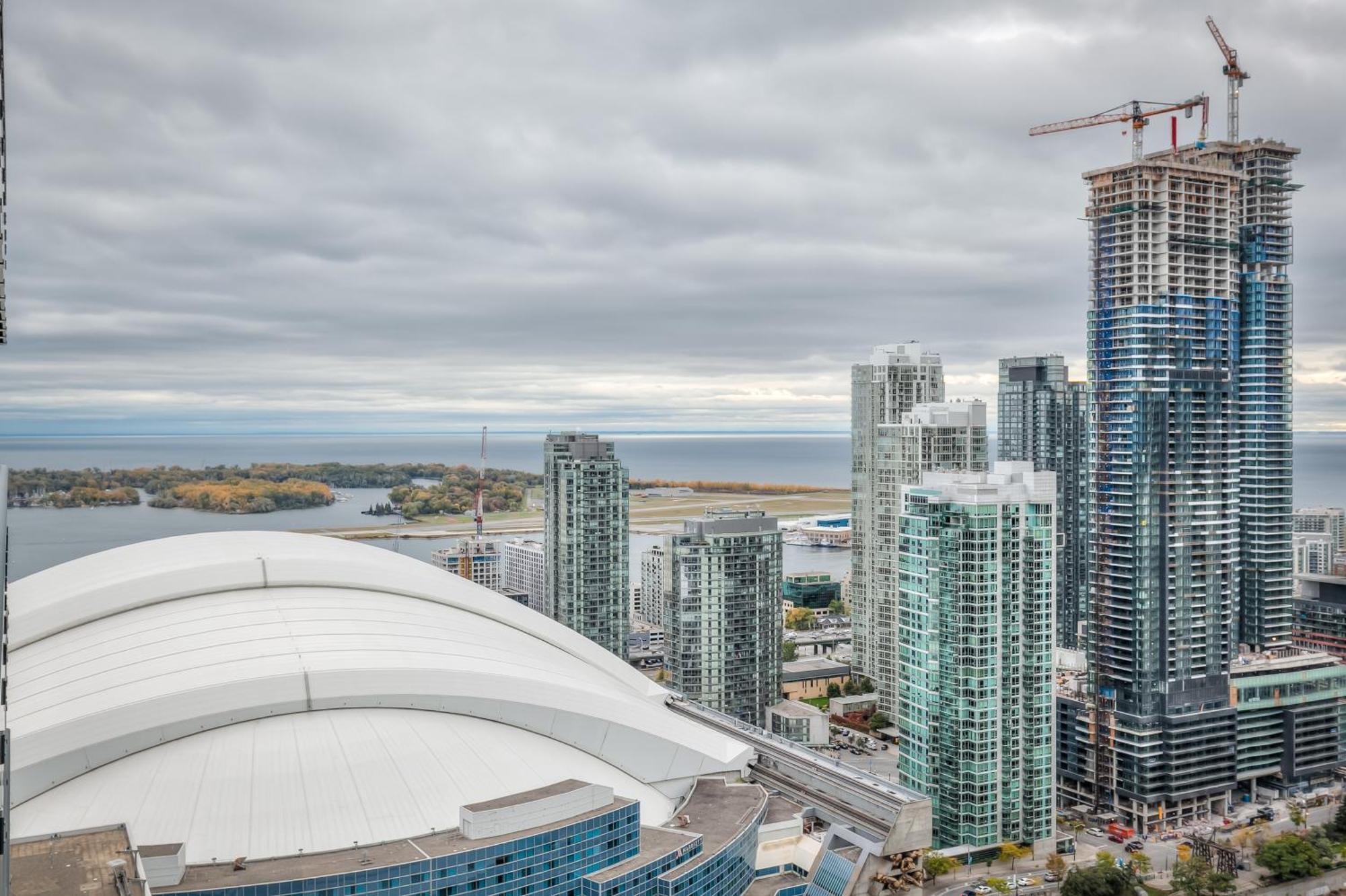 Rivetstays - The Atmos Toronto Exterior photo